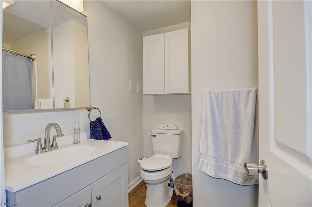 5240 Lake Shores Road