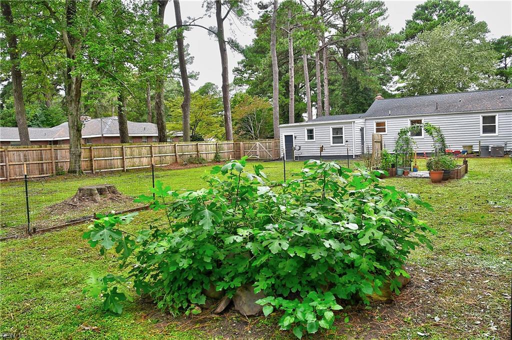 5240 Lake Shores Road