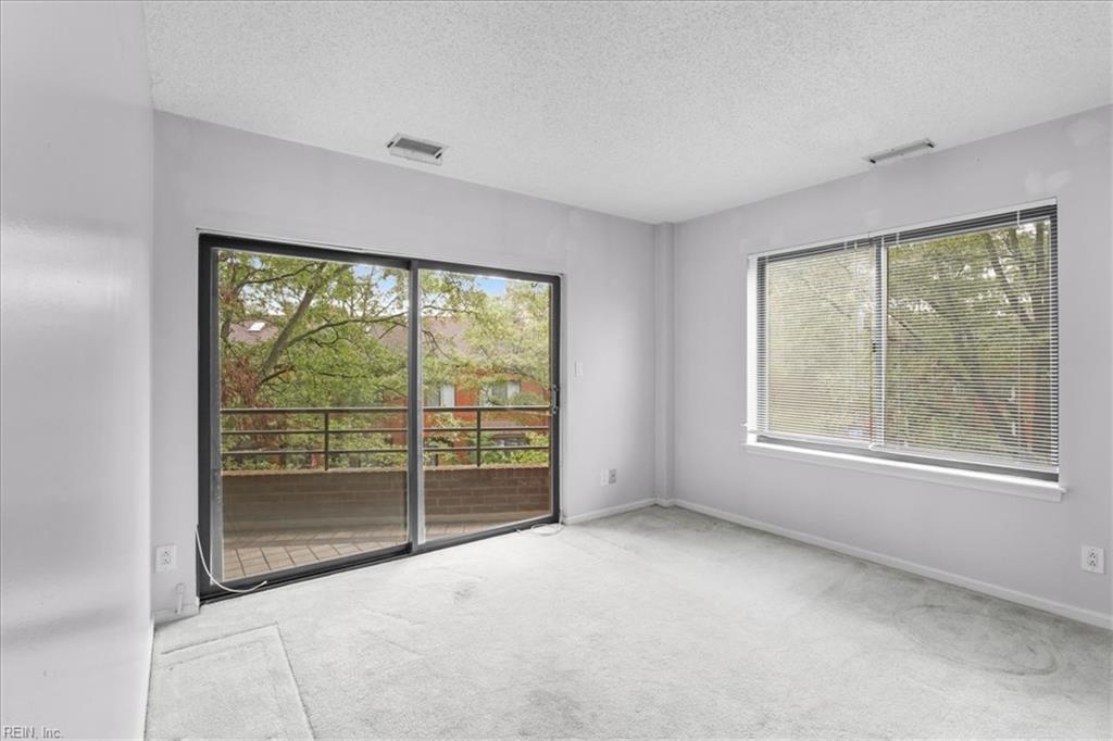 255 College Cross, Unit 52