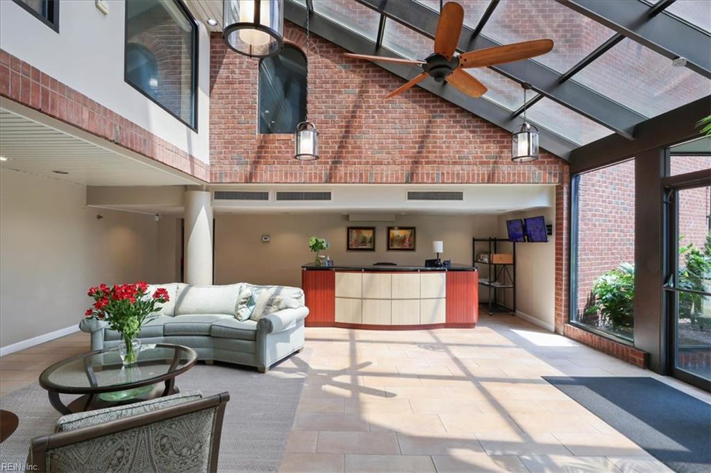 255 College Cross, Unit 52