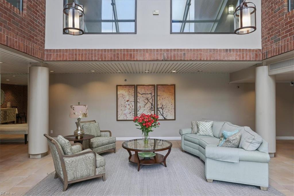 255 College Cross, Unit 52