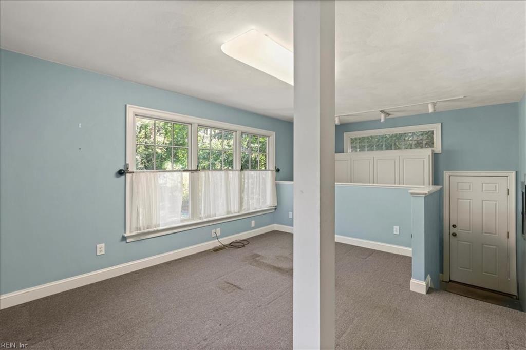 5555 Lakewood Drive