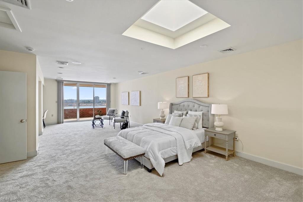 215 Brooke Avenue 1004
