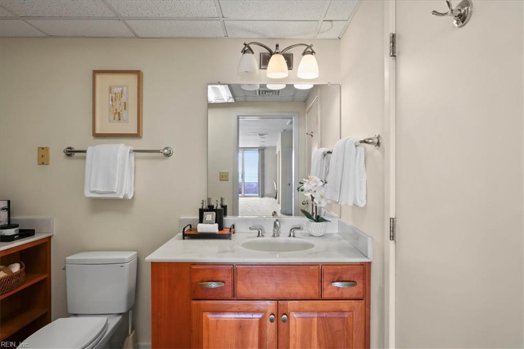215 Brooke Avenue 1004
