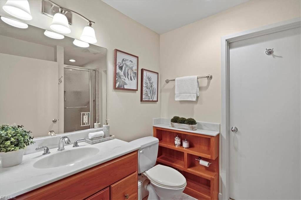 215 Brooke Avenue 1004