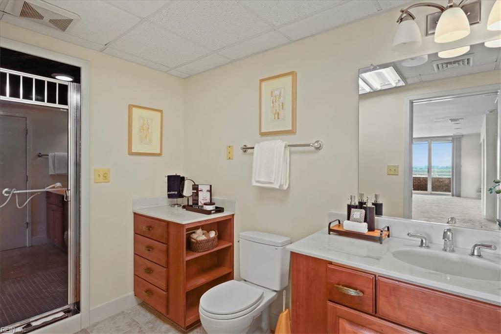 215 Brooke Avenue 1004