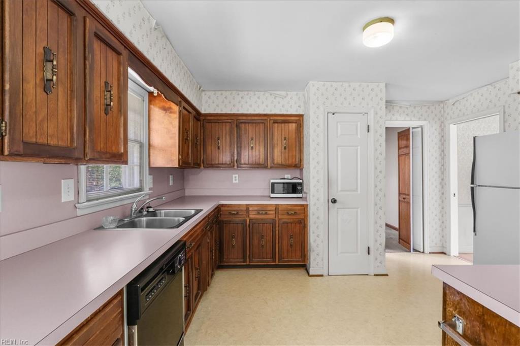 685 Lord Dunmore Drive