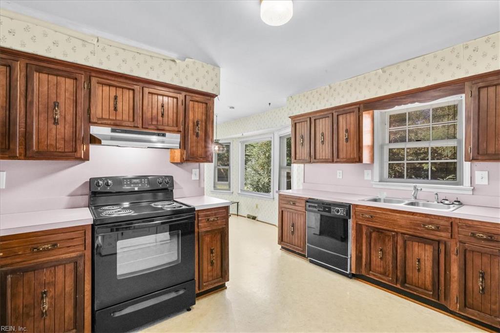 685 Lord Dunmore Drive