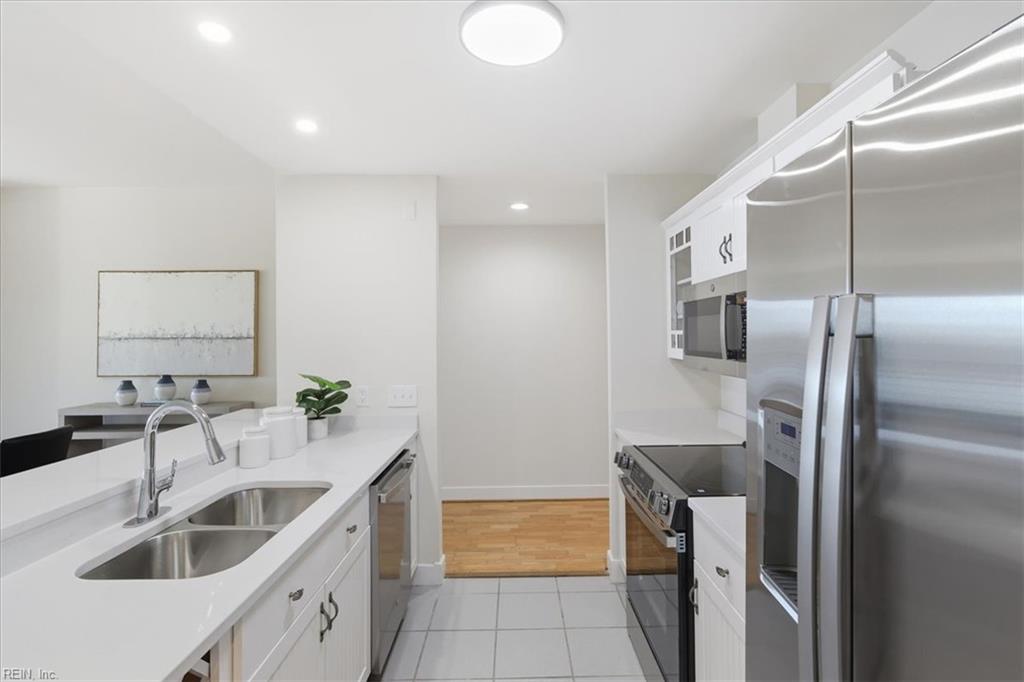 40 Rader Street, Unit 403