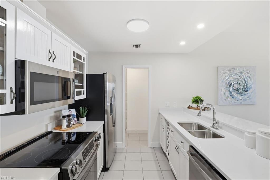 40 Rader Street, Unit 403