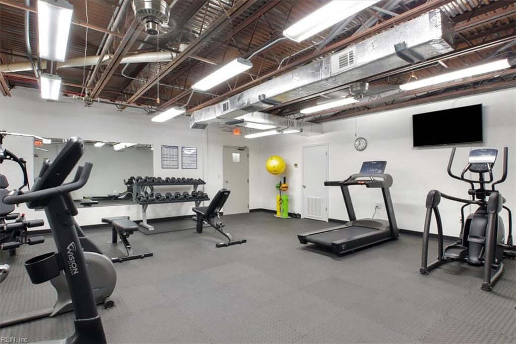 40 Rader Street, Unit 403