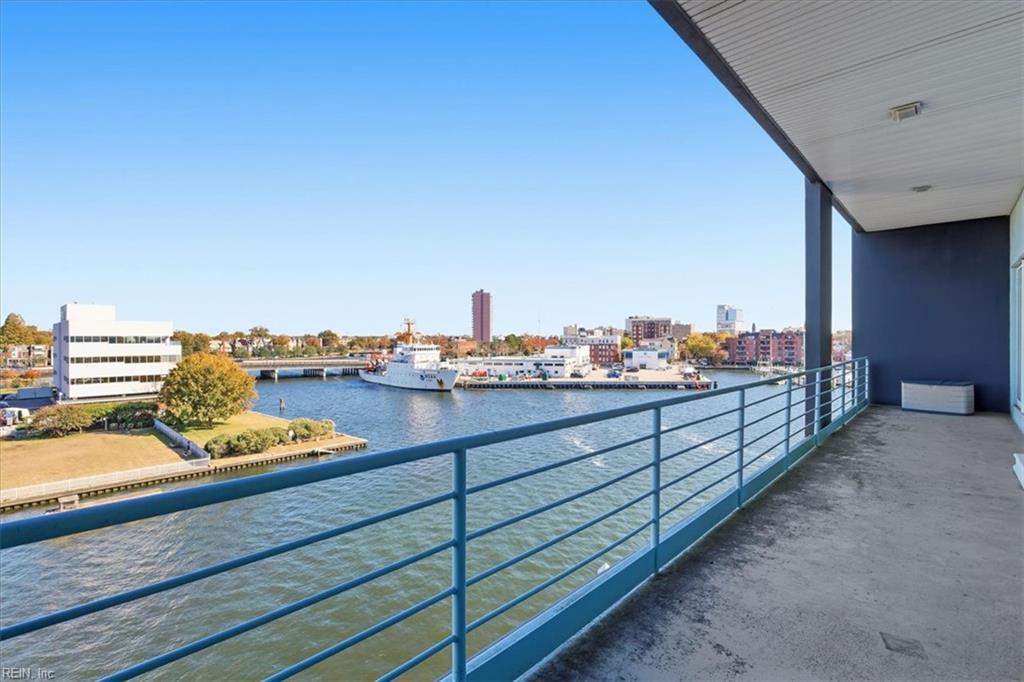 40 Rader Street, Unit 403