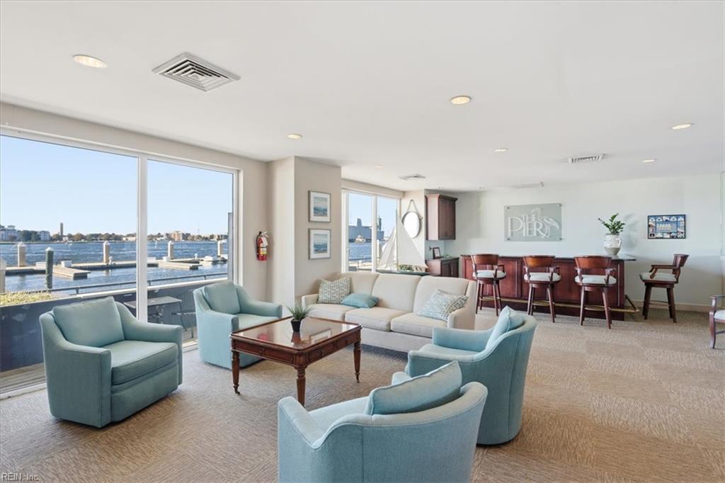 40 Rader Street, Unit 403