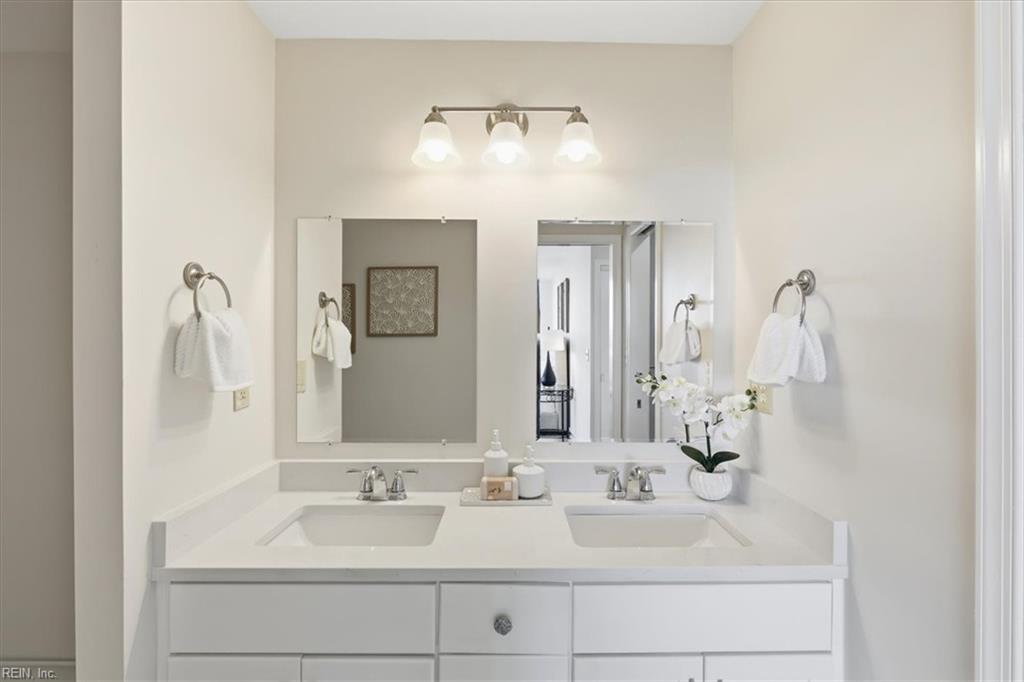 40 Rader Street, Unit 403