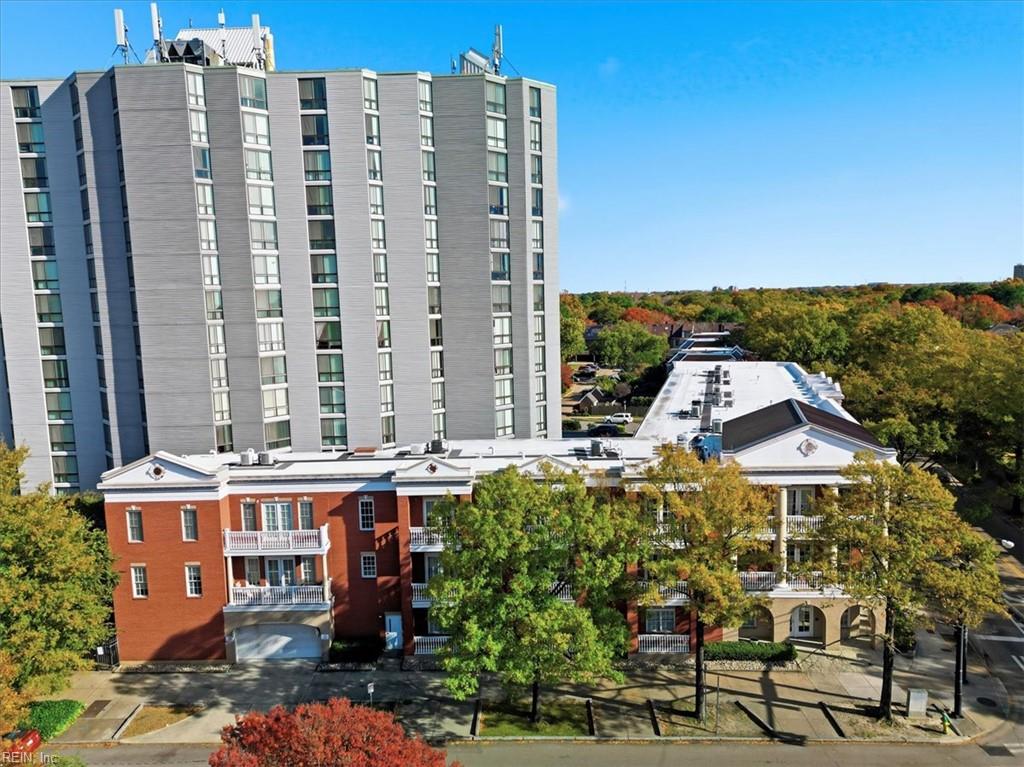 450 W. Princess Anne Road, Unit 204