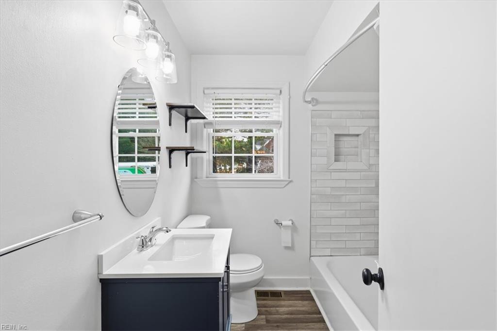 9601 Norfolk Avenue, Unit 1