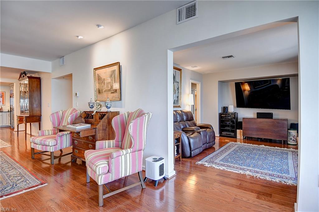 215 Brooke Avenue 802