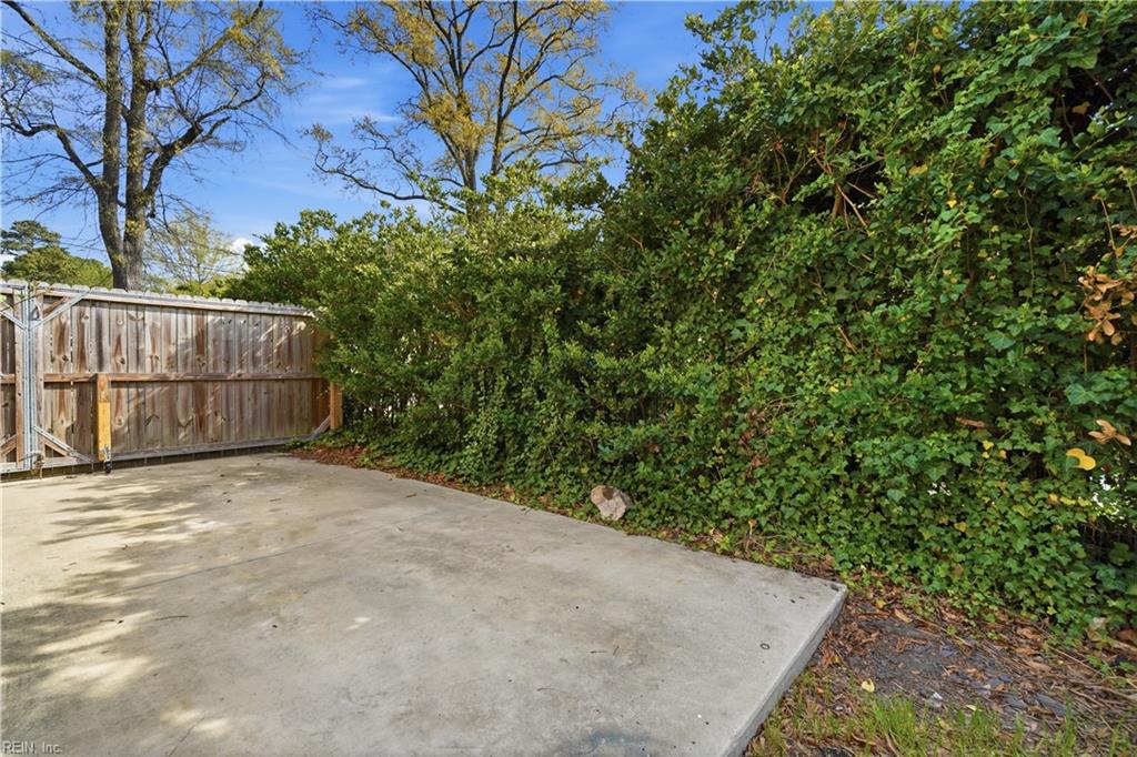 517 Butterworth Street ST