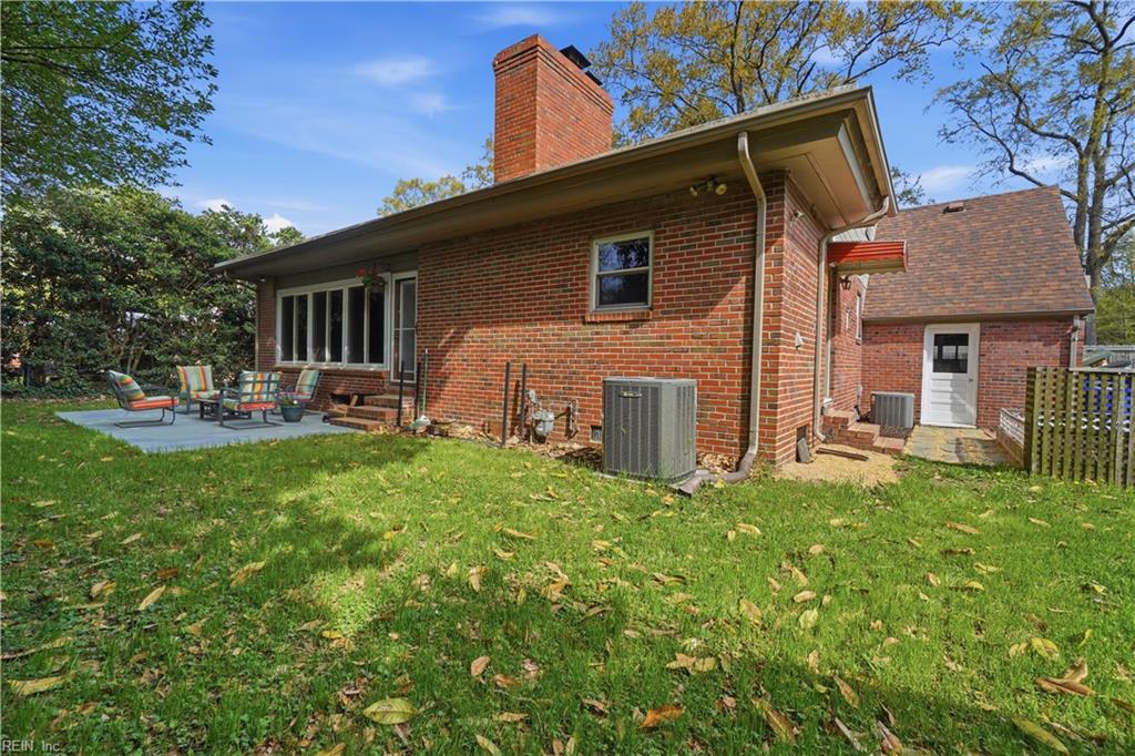 517 Butterworth Street ST