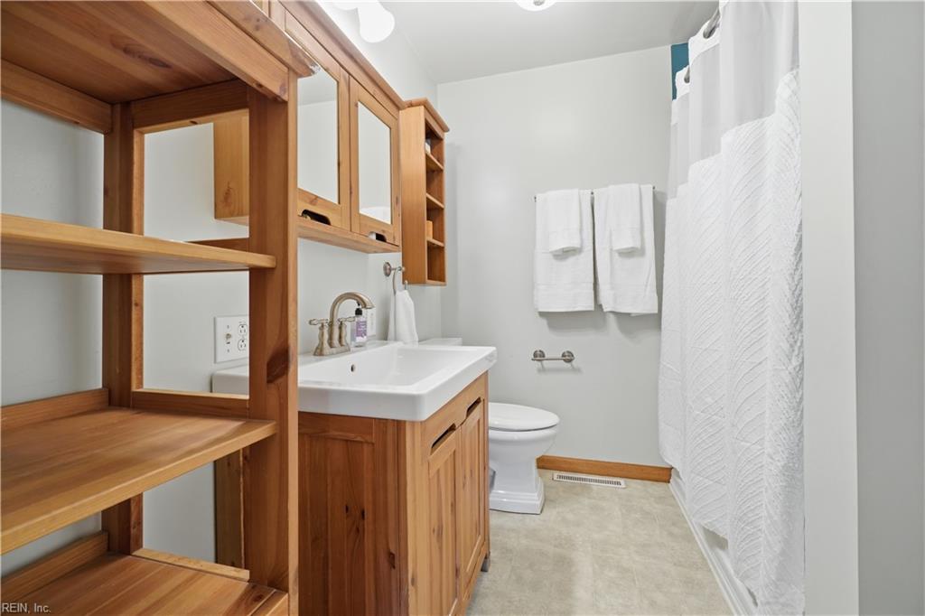 517 Butterworth Street ST