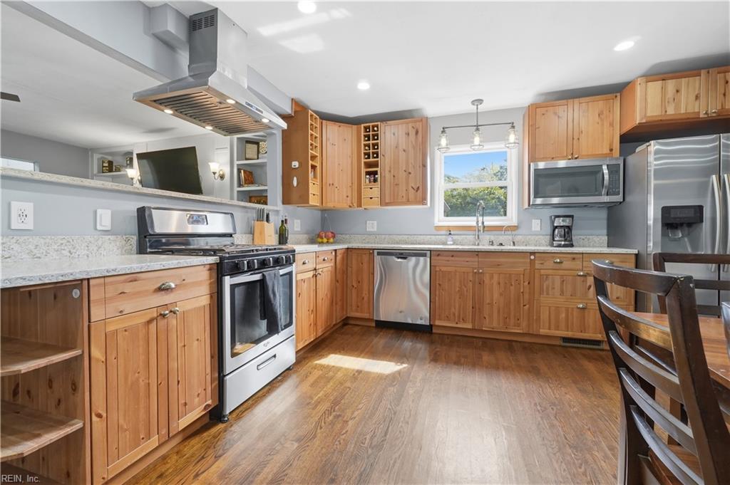 517 Butterworth Street ST