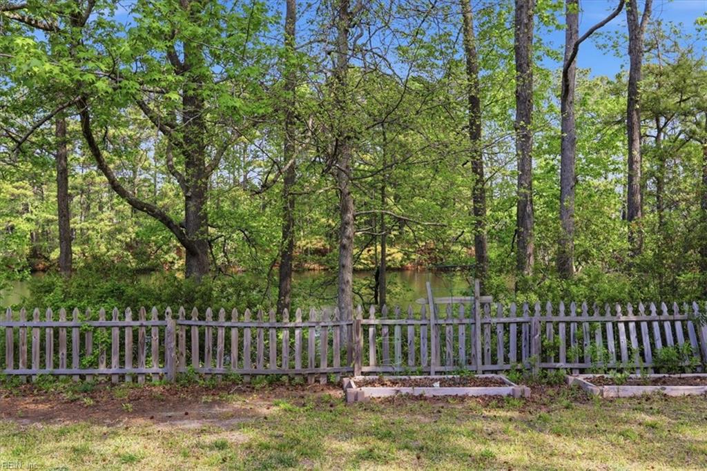 1245 Sir Kay DR