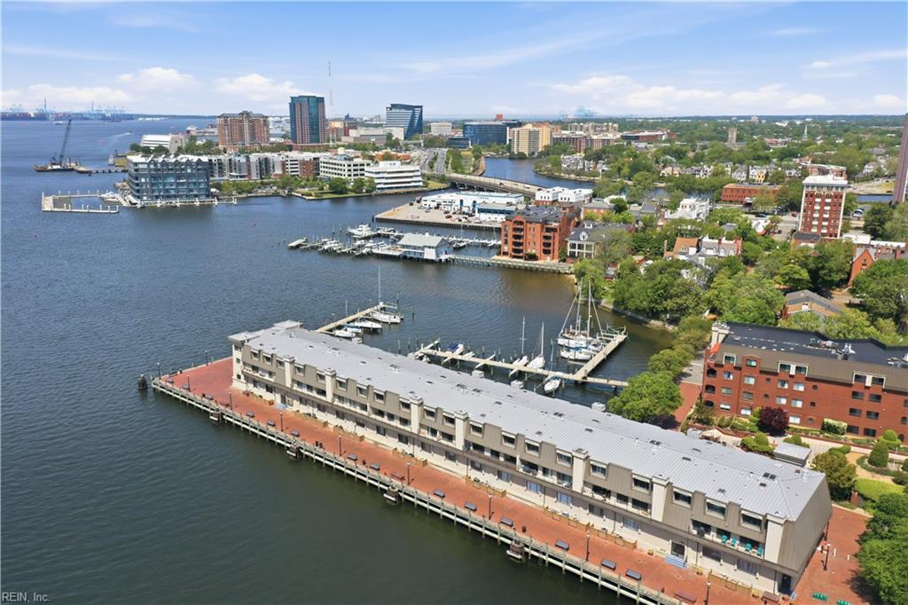 401 College PL 13