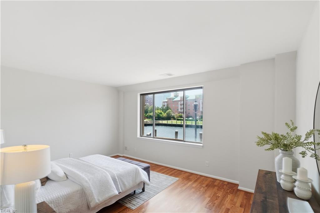 401 College PL 13