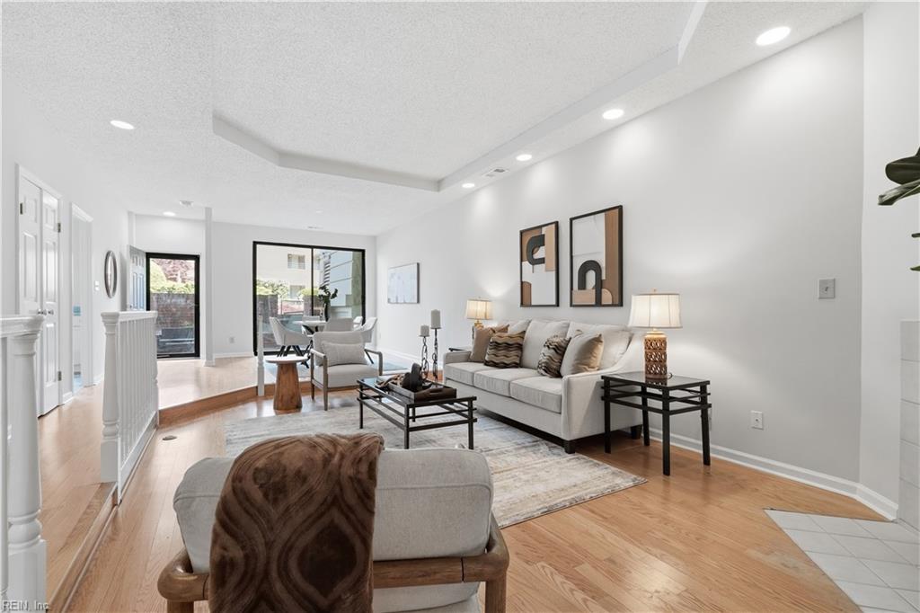 401 College PL 13