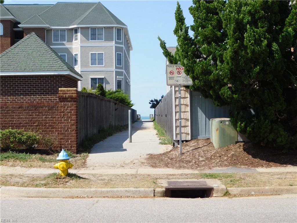2320 Sea Shell RD 203