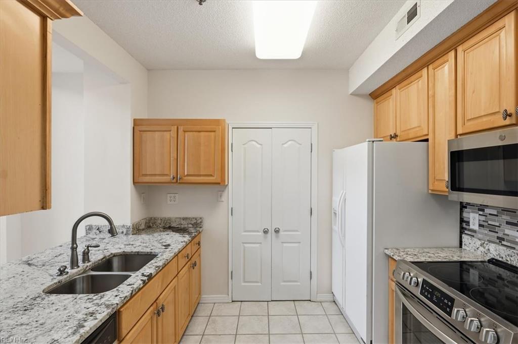 2320 Sea Shell RD 203