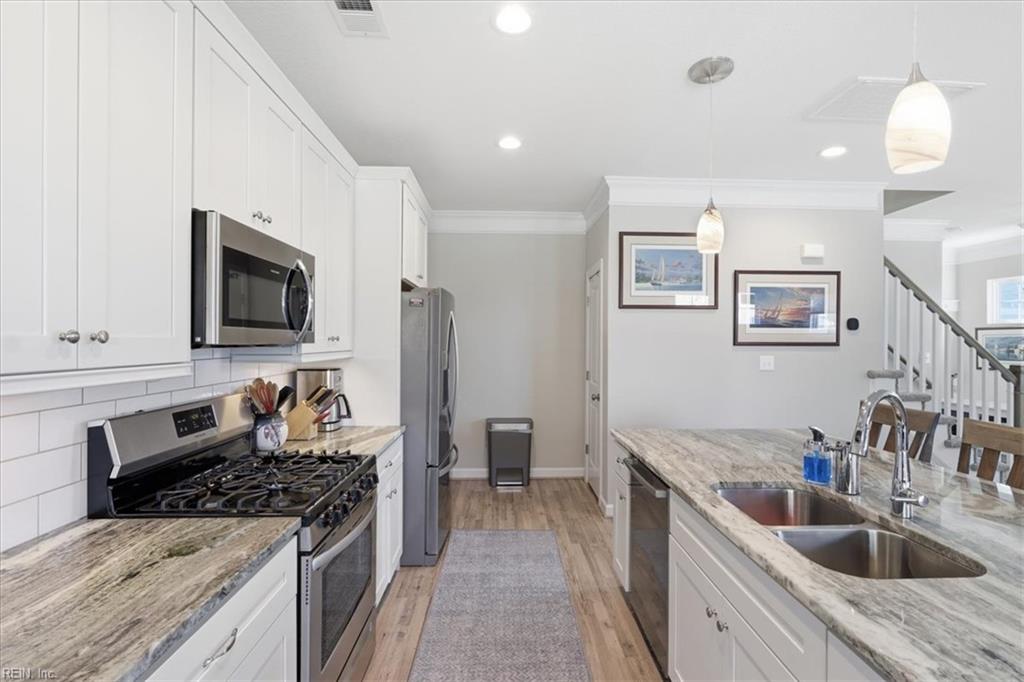 5299 Sports Club RN 105