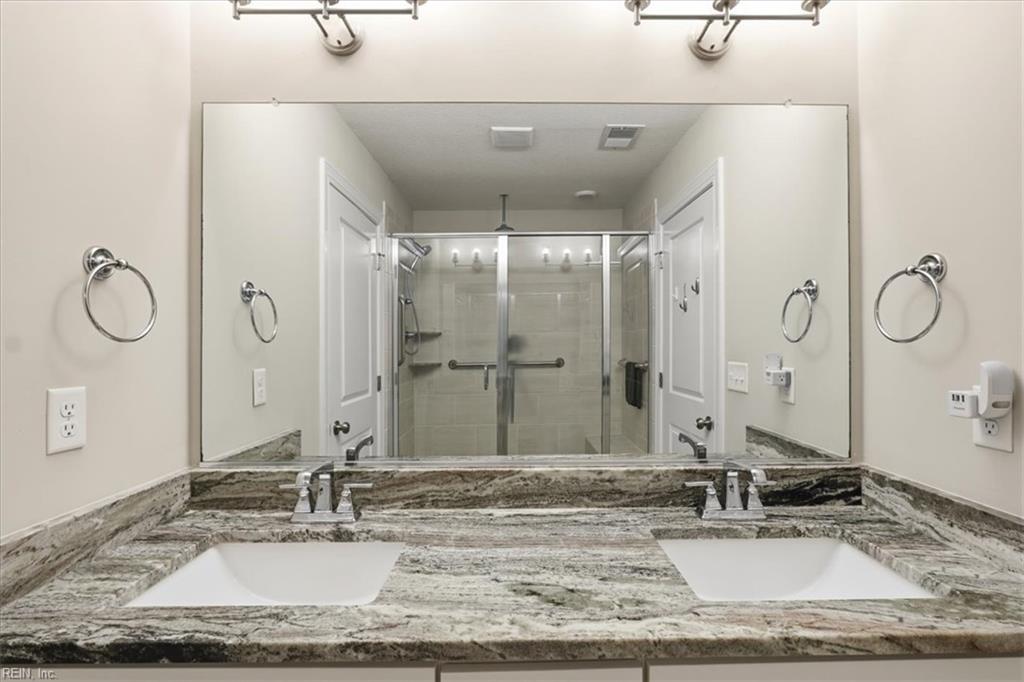 5299 Sports Club RN 105