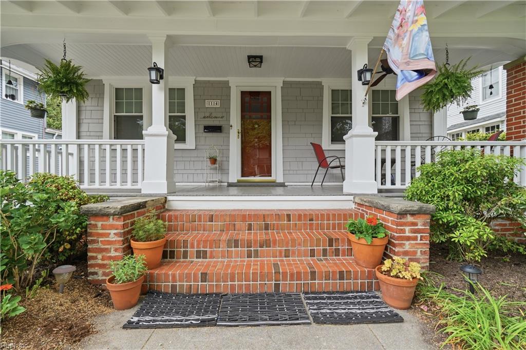 1114 Manchester AVE