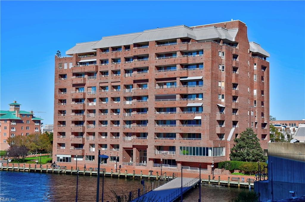 215 Brooke AVE 411