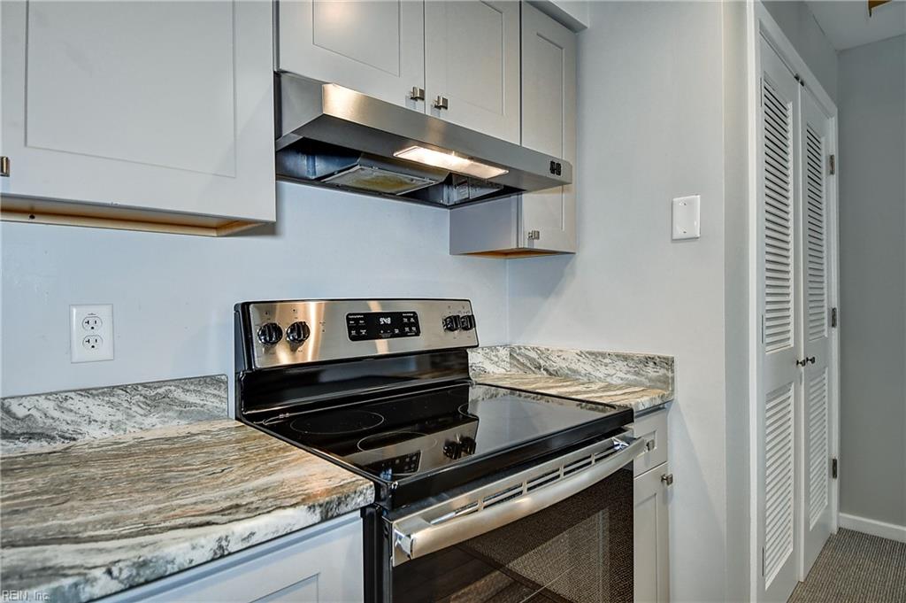 215 Brooke AVE 411