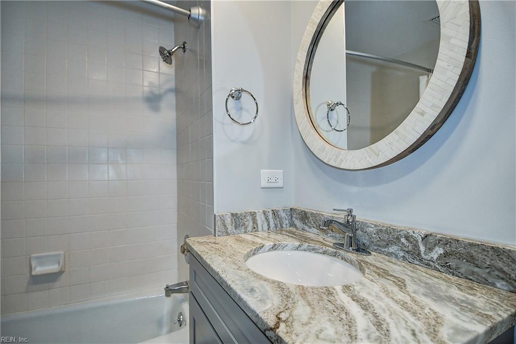 215 Brooke AVE 411