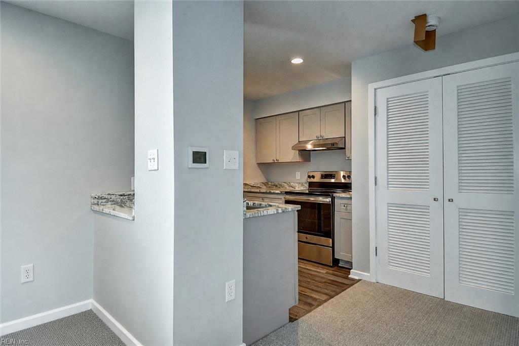 215 Brooke AVE 411