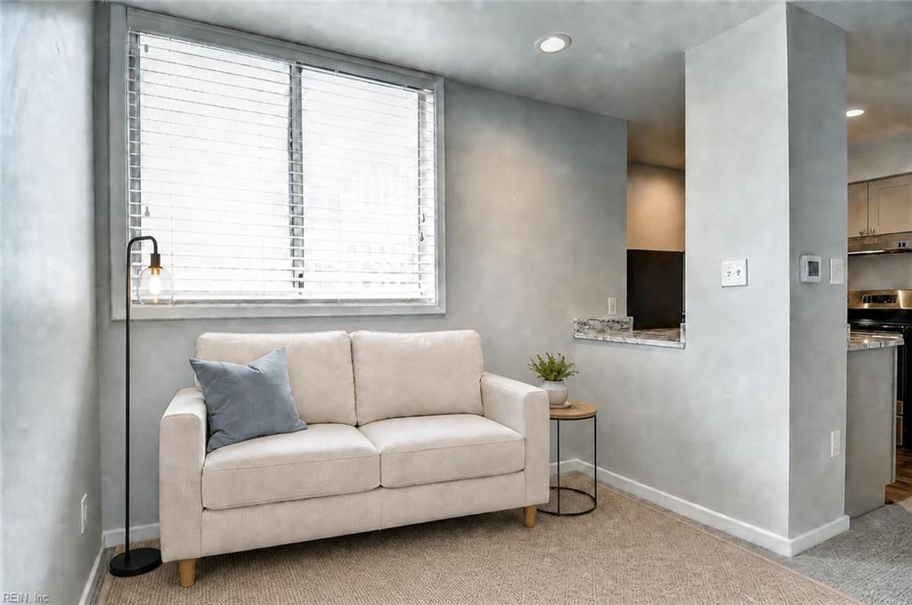 215 Brooke AVE 411