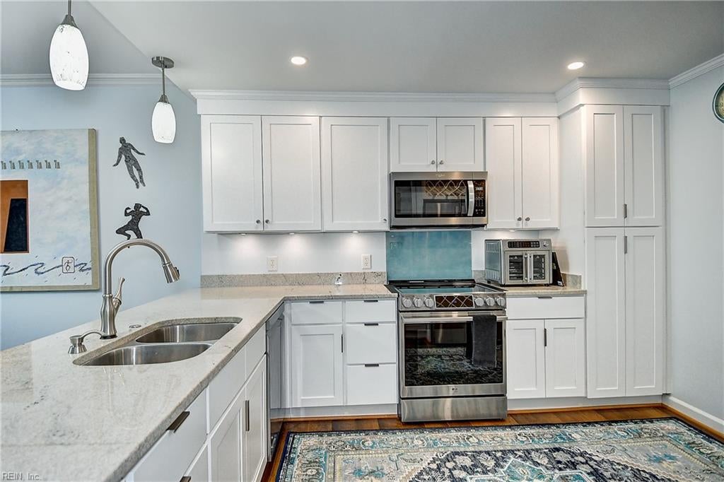 215 Brooke Ave AVE 307