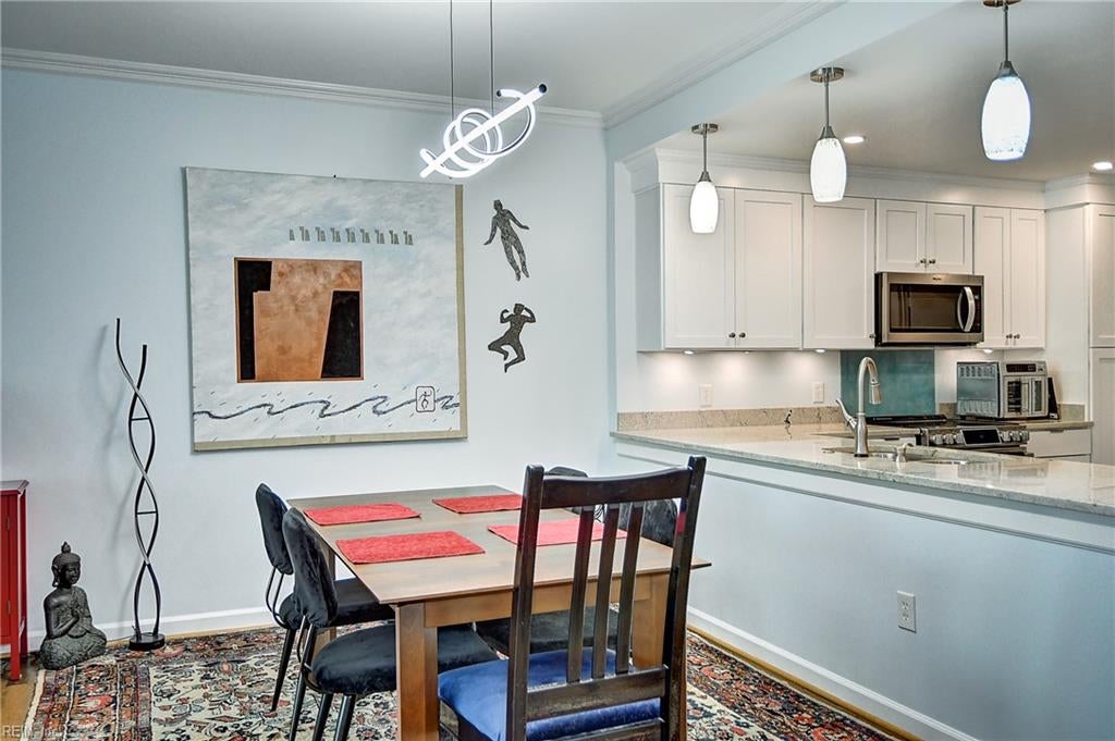 215 Brooke Ave AVE 307