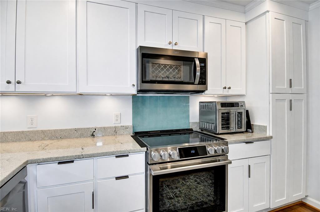 215 Brooke Ave AVE 307