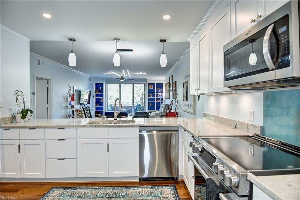 215 Brooke Ave AVE 307