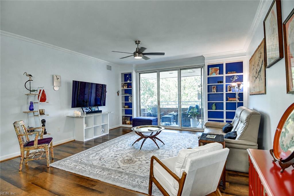 215 Brooke Ave AVE 307