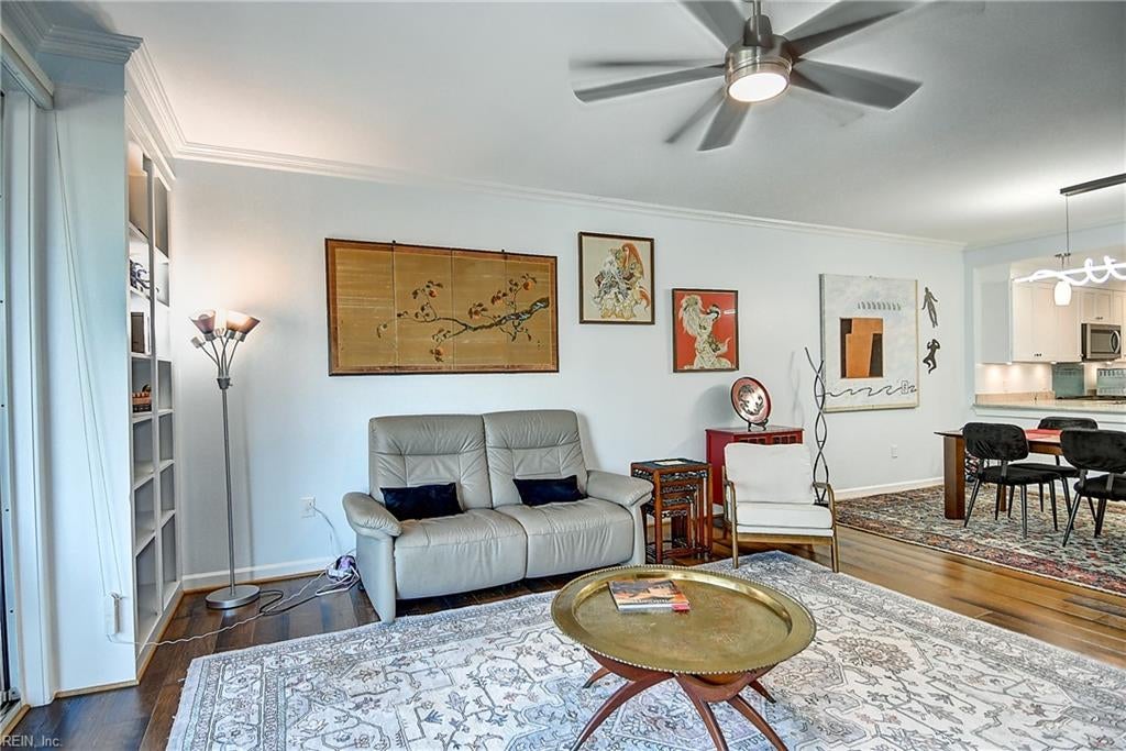 215 Brooke Ave AVE 307