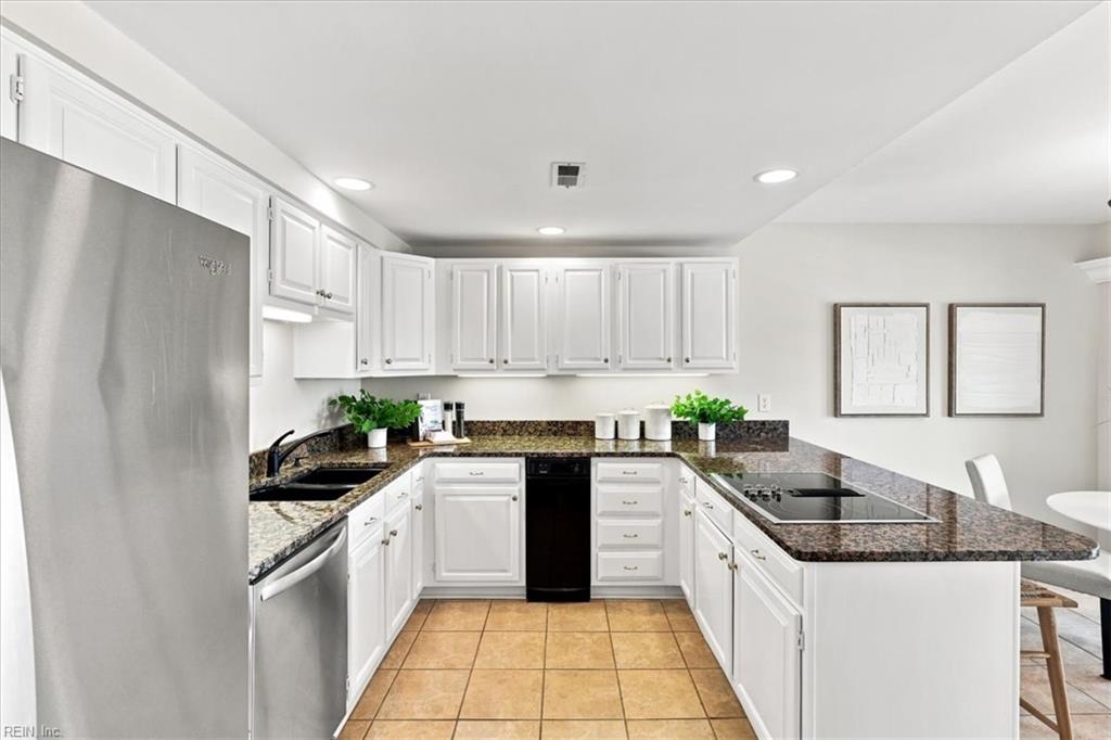 401 College PL 20