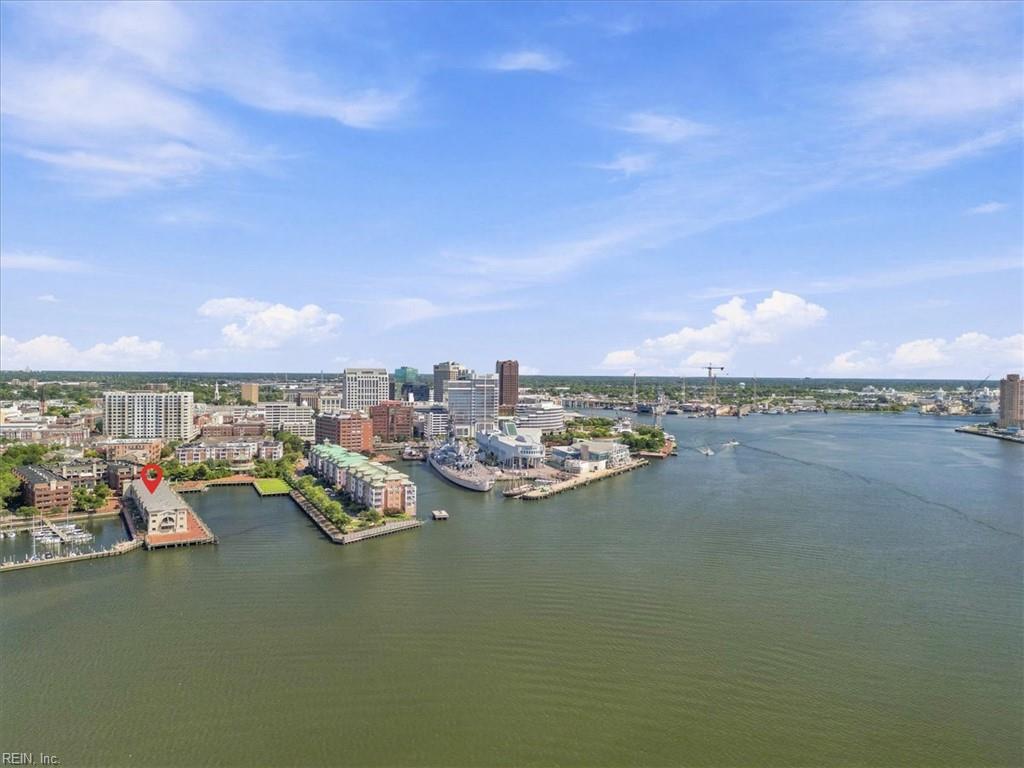 401 College PL 20