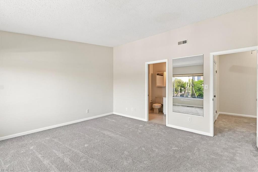 401 College PL 20