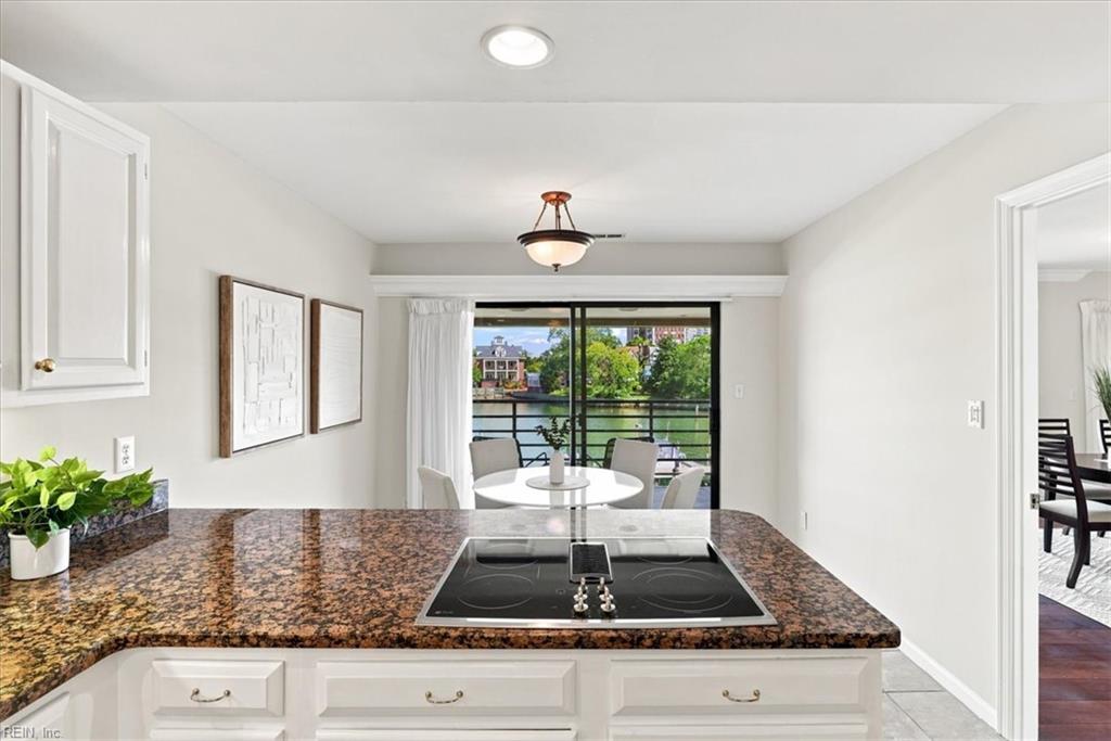 401 College PL 20