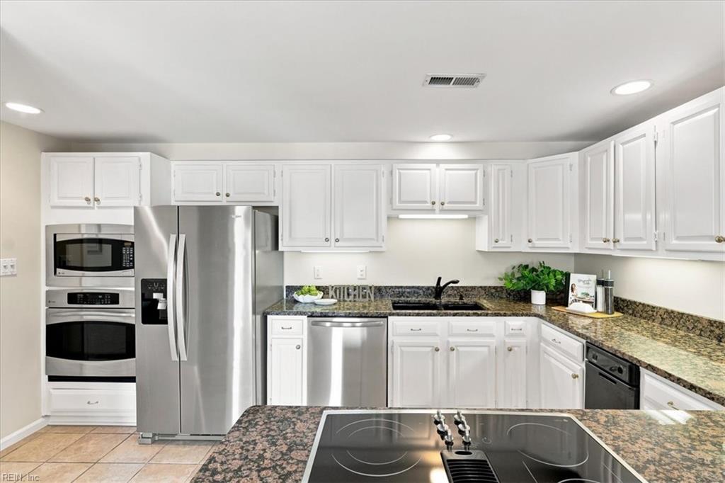 401 College PL 20